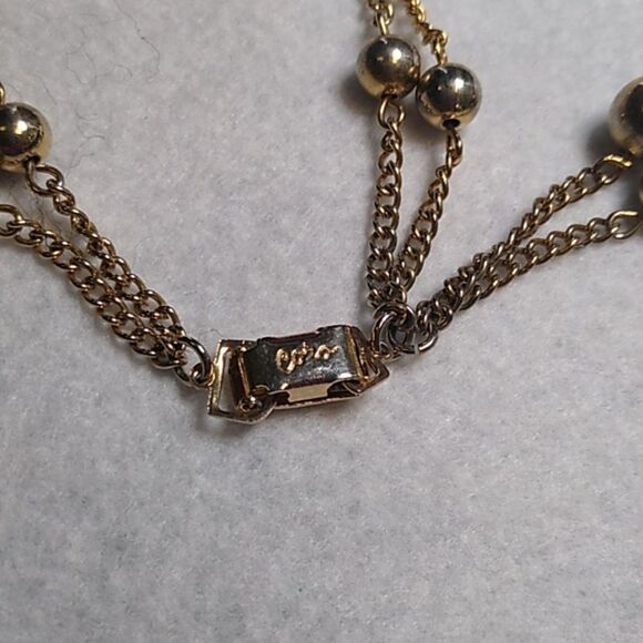 Elegant Coro Gold Tone Metal Chain Bracelet - Picture 3 of 5